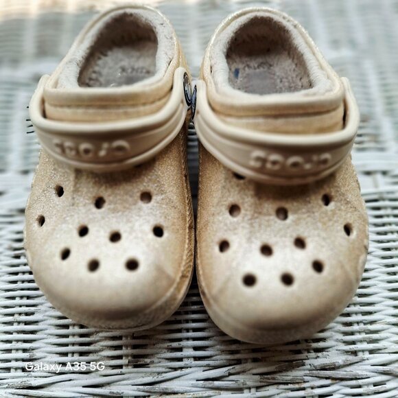 Gold Glitter Crocs C9 Toddler Classic Clogs With Plush Lining Fancy - Picture 2 of 7